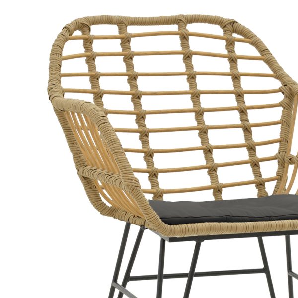 152 000016 4 11 Πολυθρόνα Naoki pakoworld rattan σε φυσική απόχρωση με μαύρο μαξιλάρι και μεταλλικό μαύρο πόδι 58x64x81εκBOHO CHIC > Chairs and Armchairs